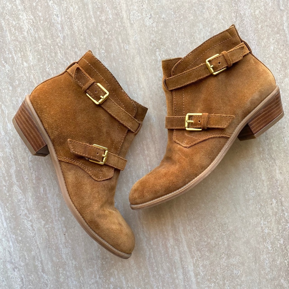 CLOSET CLOSING Franco Sarto Rynn Suede Ankle Bootie